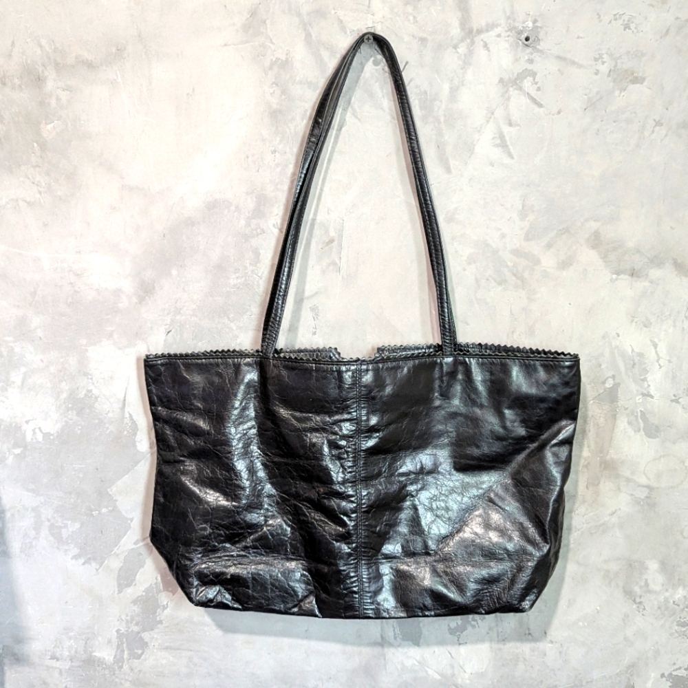 LATICO Carmen Black Leather Zip Top Tote Shoulder Bag Floral Lining 15"x9.5"